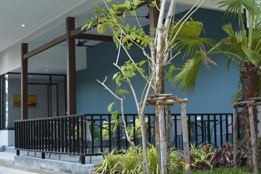 Хостел Irest Ao Nang Seafront Экстерьер фото